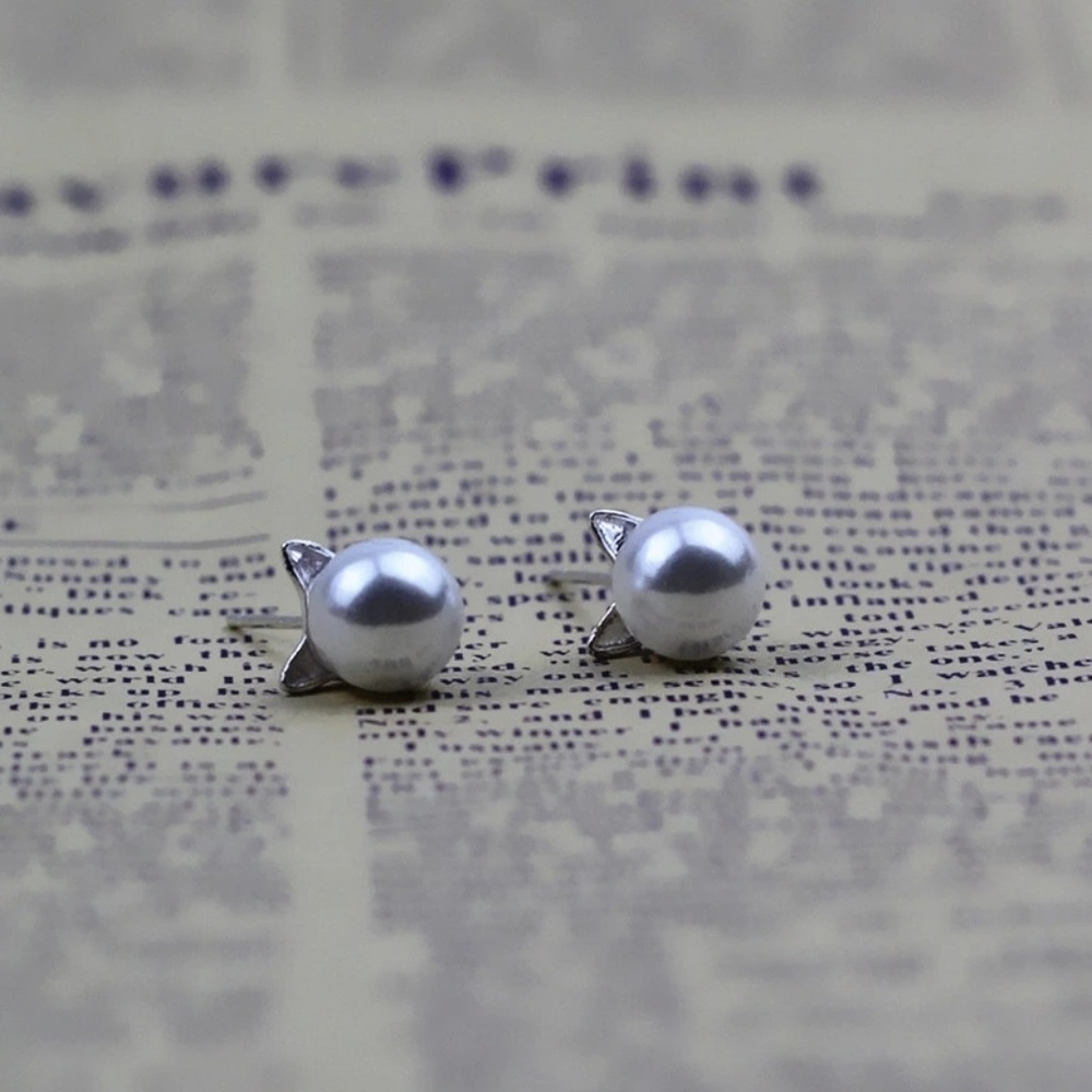 💎✨😻 Pearl Cat Earrings - Picture 2 of 3
